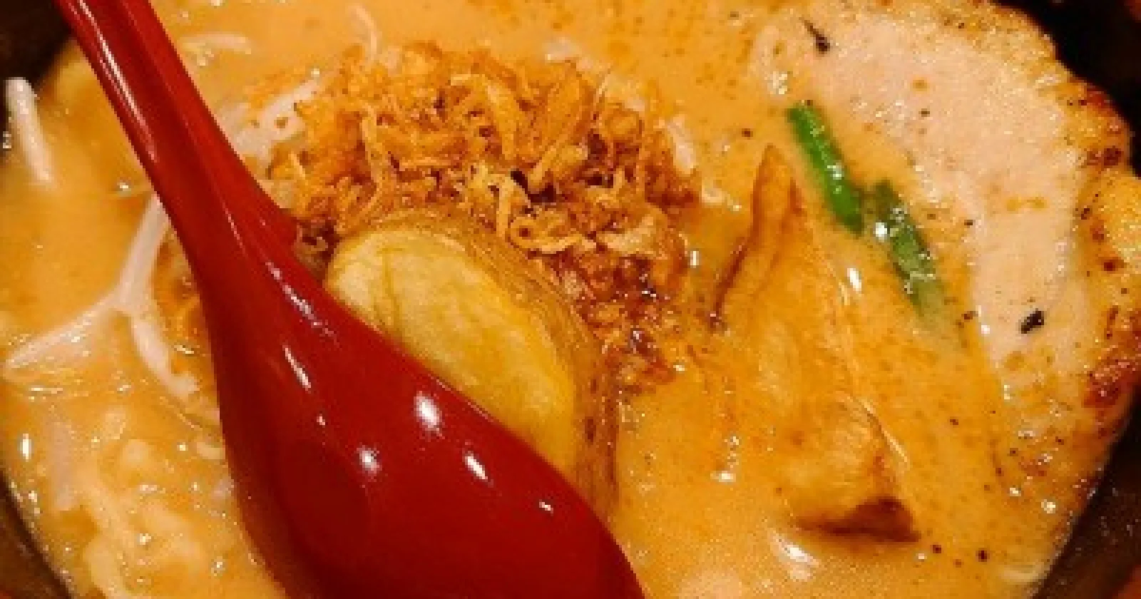 【月給25万円以上】松戸の人気味噌ラーメン店で調理・ホールスタッフ