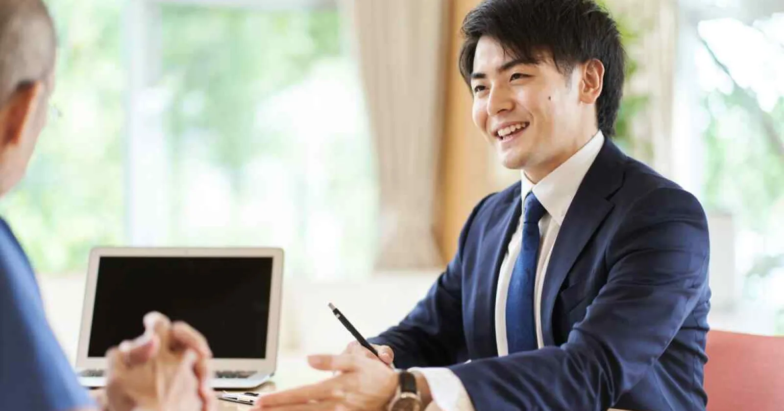 営業/スマートカーライフプランナー(一般営業職)　未経験者歓迎［多言語］