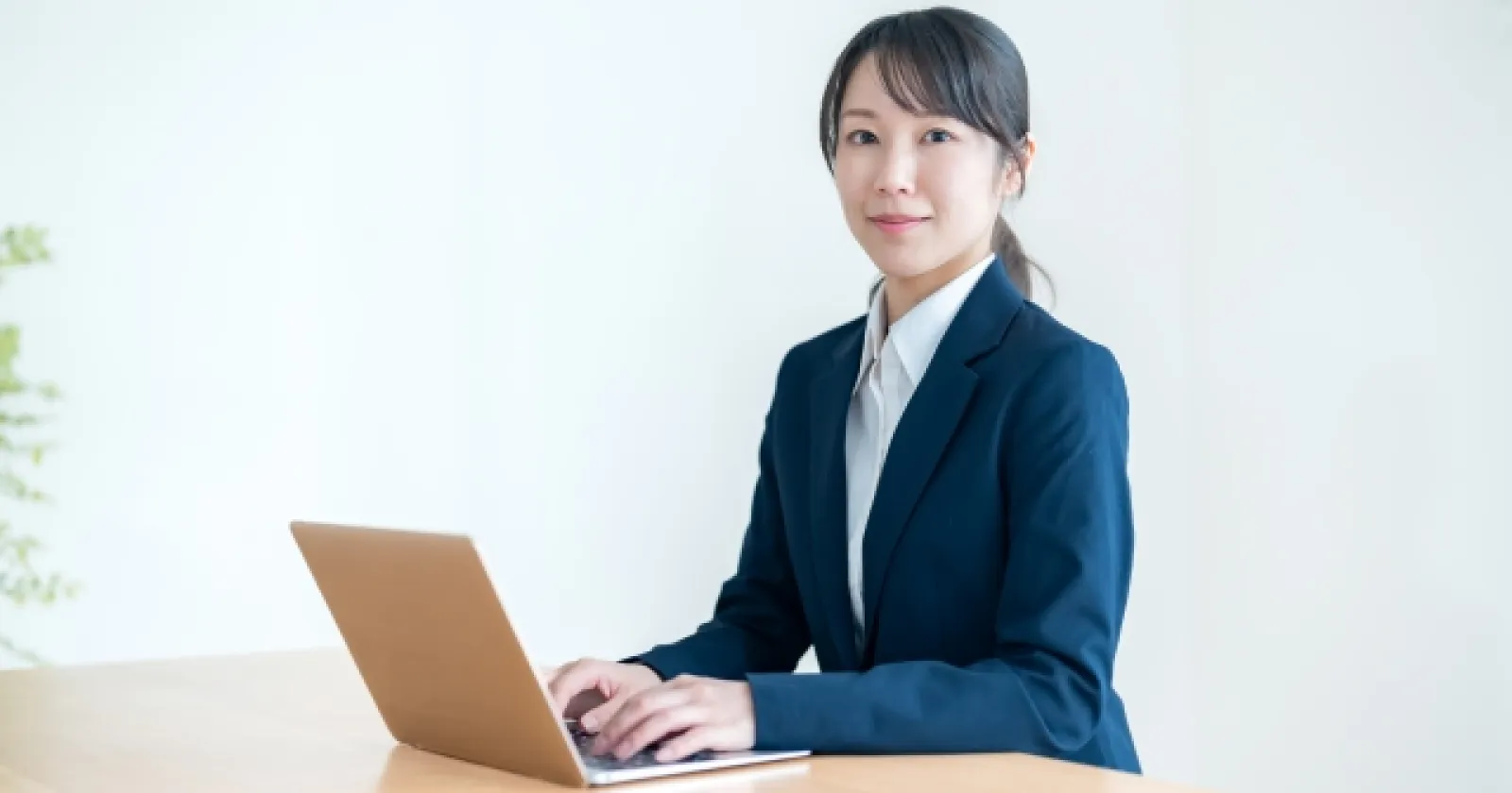 【年俸400万円以上】横浜のEC運営企業で経理・会計事務