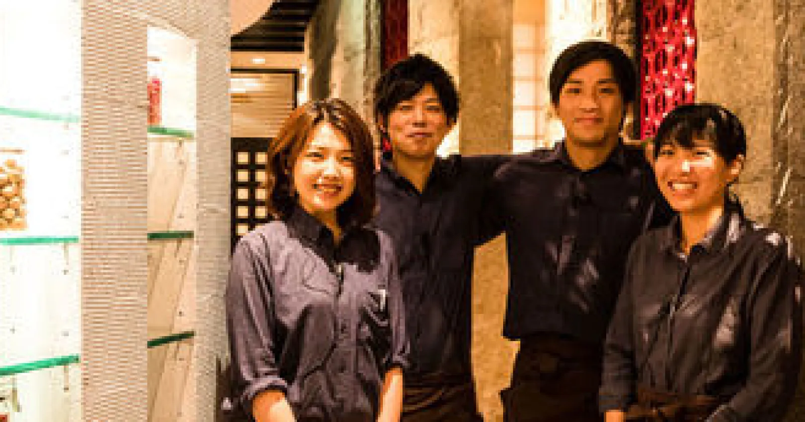 ホールスタッフ/（時短勤務)中国人気火鍋店（未経験可）