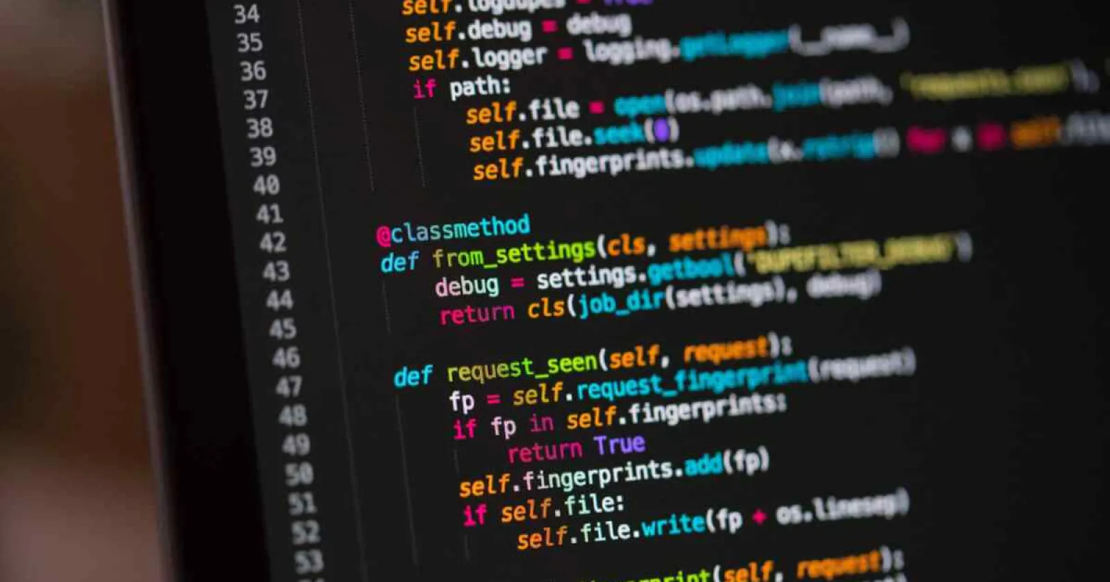 【年俸720万円〜】Pythonを活用したデータ分析基盤の構築・研究開発エンジニア