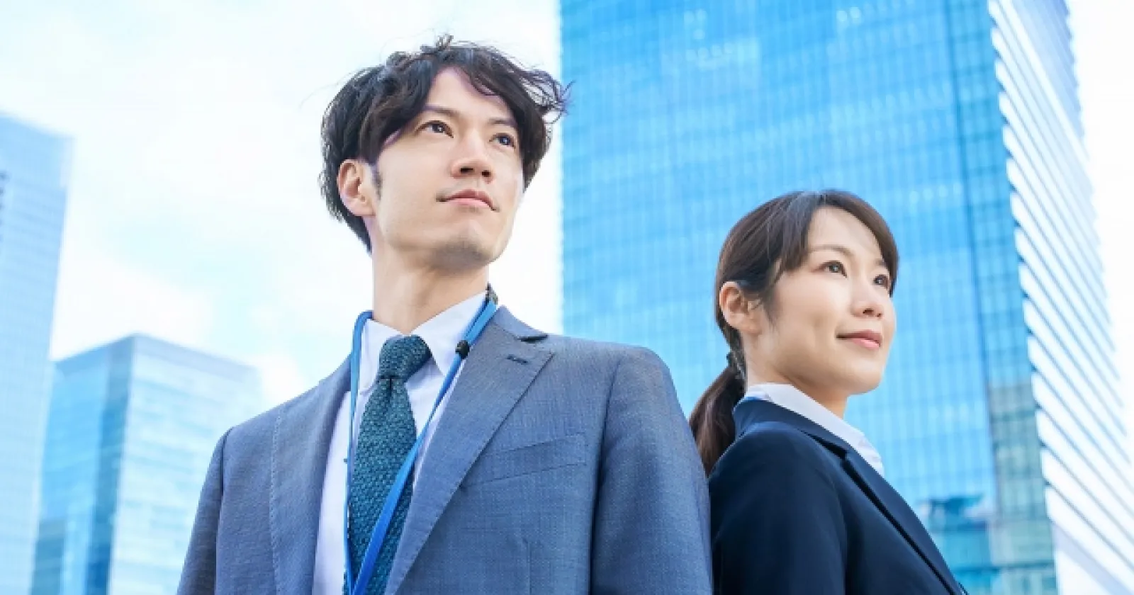 【年俸500万円以上】マーケティング営業職として新規開拓に挑戦