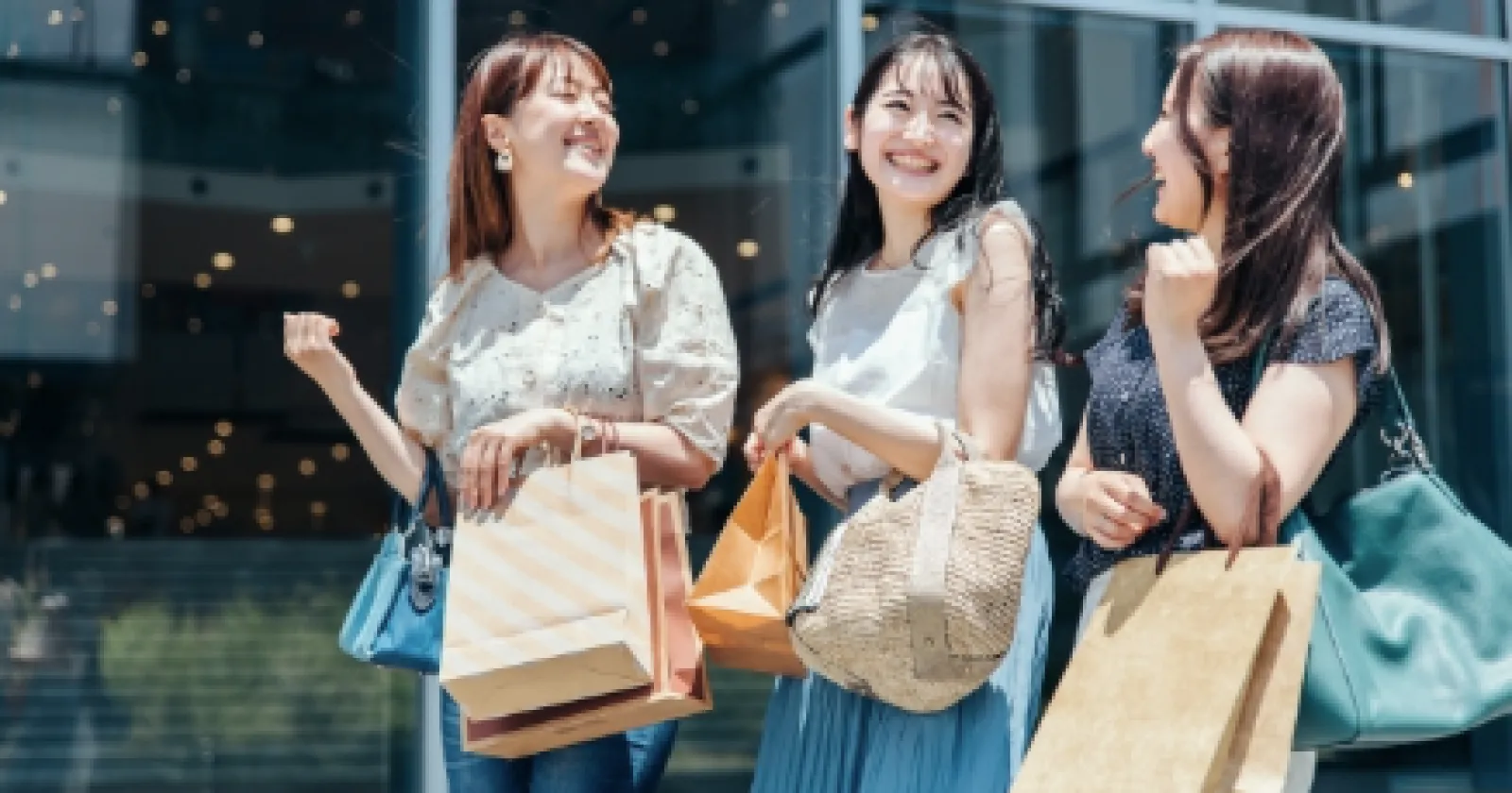 【時給1,400円】人気ブランドのファッションアドバイザー