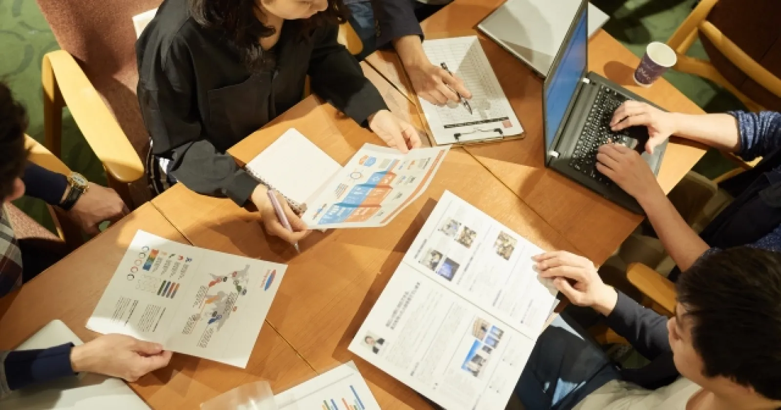 【時給1,500円】外資系ECサイトのマーケティング職