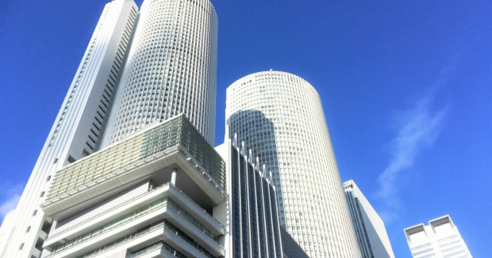 マーケティング/他社物件のヒアリング調査、調査結果の取りまとめ及び関係資料の作成、説明［言語不問］