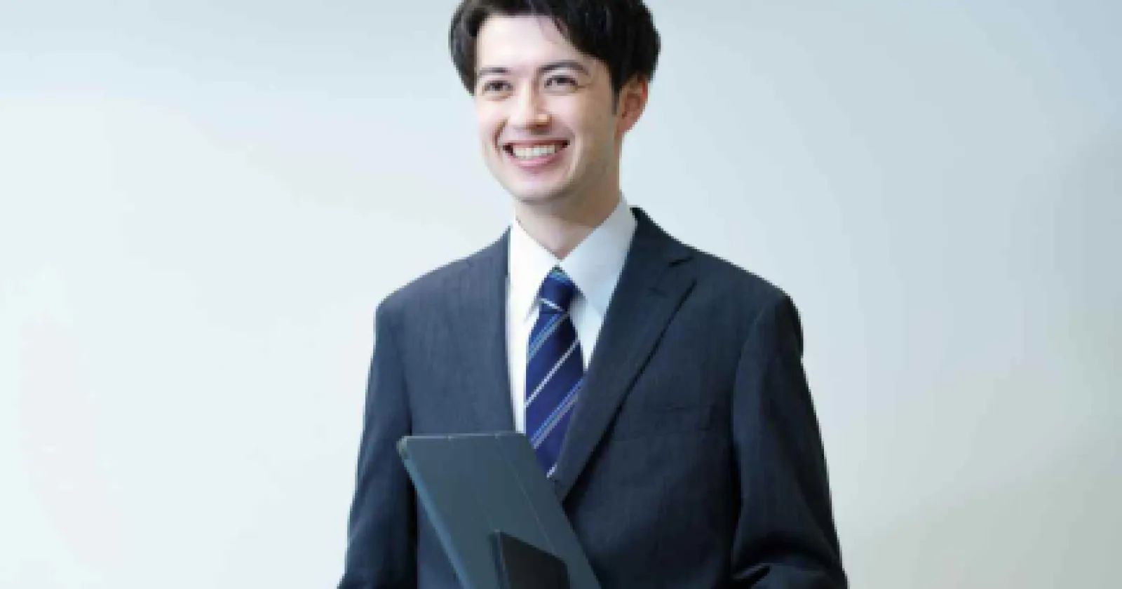 【月給28万円以上】急成長中のAI企業でECサイト運営スタッフ