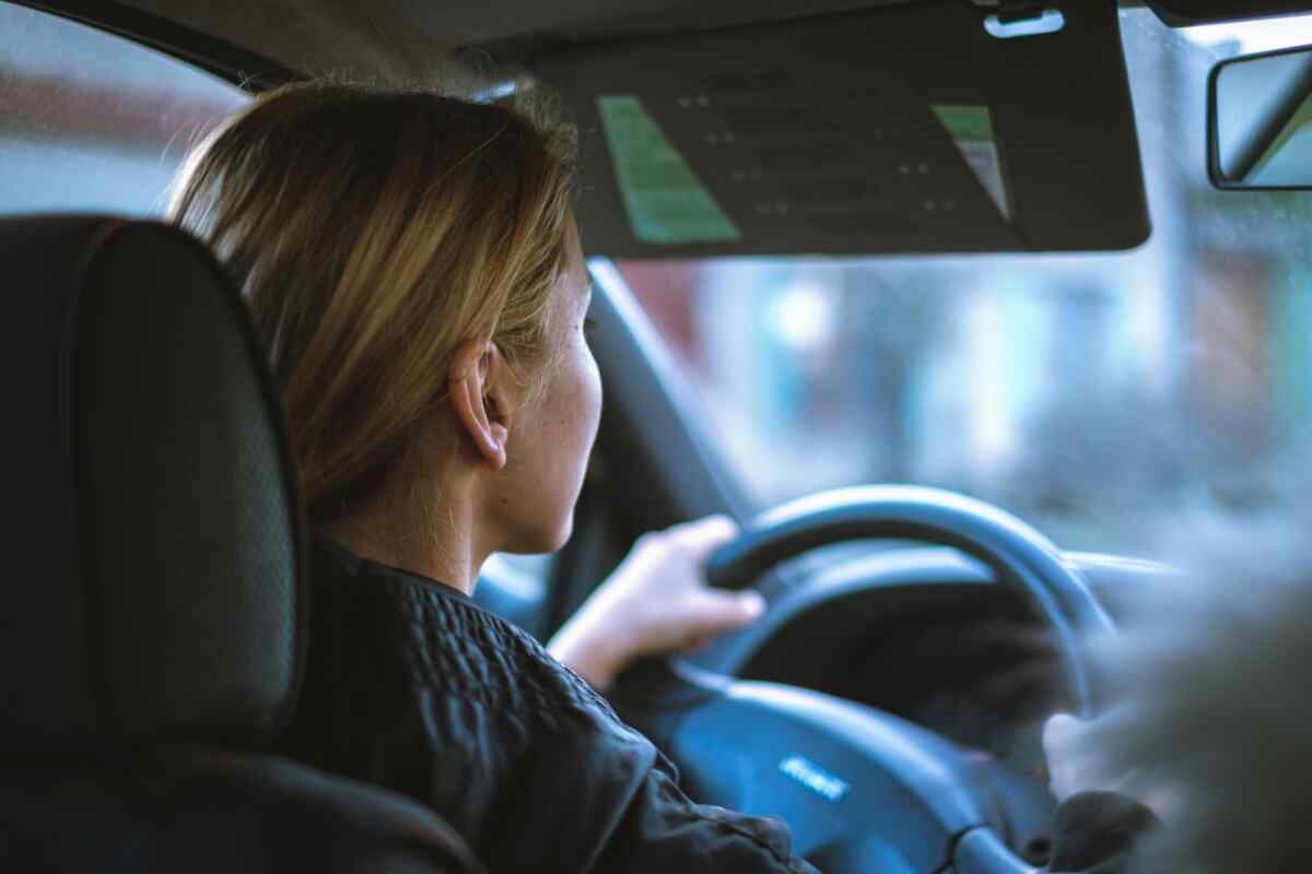 インストラクター/普通自動車の運転技術・知識を教える仕事